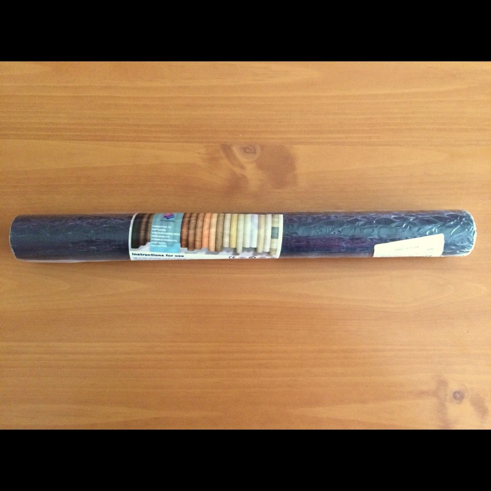 Black drawer liner